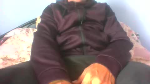 Snapshot of veramanx_x13 chatting on 10.22.25 veramanx_x13 online show from 10.22.25