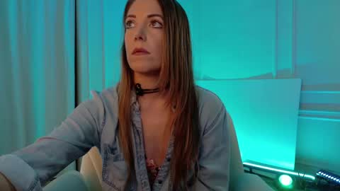 Vera Victors online show from 04.27.26