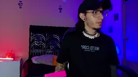 Snapshot of vergil_noir chatting on 06.20.26 vergil_noir online show from 06.20.26