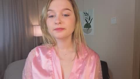 Snapshot of verocat chatting on 10.18.25 Veronica online show from 10.18.25