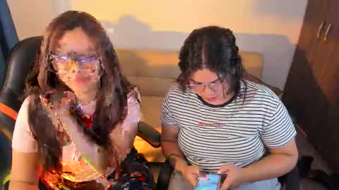 Snapshot of verolake chatting on 11.11.25 Verolake online show from 11.11.25