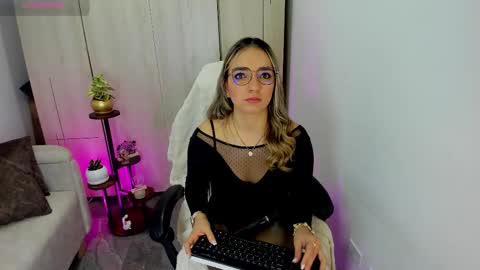 Catalina online show from 11.26.25