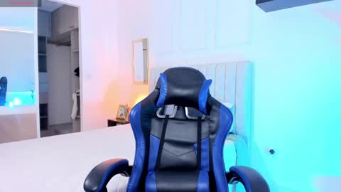 VERONICA online show from 04.14.26