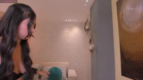 Vero  online show from 09.11.25