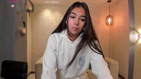 Vero  online show from 10.25.25