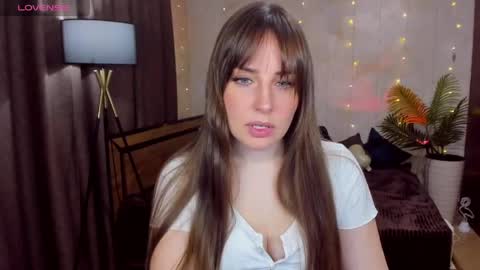 Snapshot of veronicafreman chatting on 04.30.26 Veronica online show from 04.30.26