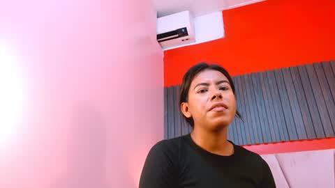Snapshot of veronicarobles chatting on 06.22.26 Veronica Robles online show from 06.22.26