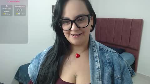 Snapshot of veroniicabbw_ chatting on 04.16.26 veroniicabbw_ online show from 04.16.26