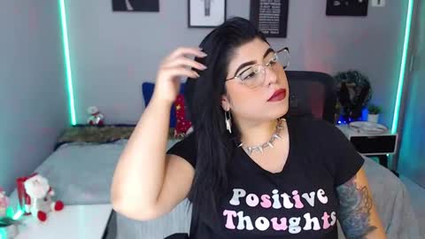 Snapshot of veronika_metalstar chatting on 12.18.24 Miss Veronika online show from 12.18.24