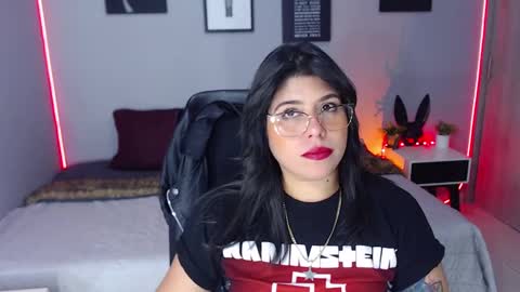 Snapshot of veronika_metalstar chatting on 01.30.25 Miss Veronika online show from 01.30.25