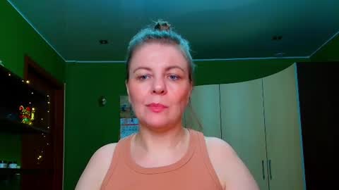 Snapshot of veronikawgold chatting on 06.14.26 VeronikawGold online show from 06.14.26