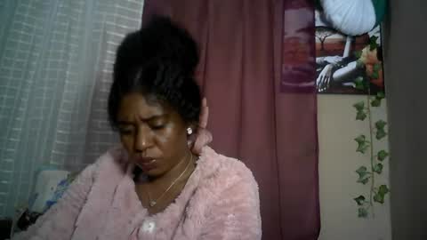 Snapshot of verronique1511 chatting on 07.13.26 verronique1511 online show from 07.13.26