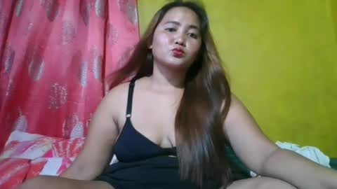 Snapshot of versatile_hottie_asian chatting on 07.25.26 versatile_hottie_asian online show from 07.25.26