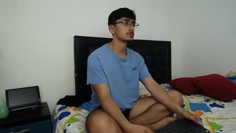 Snapshot of versatileguuy chatting on 02.18.26 versatileguuy online show from 02.18.26