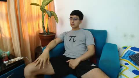 versatileguuy online show from 05.15.26