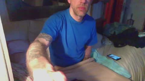 Snapshot of versatilexswede chatting on 04.10.26 John online show from 04.10.26