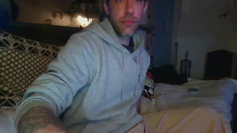 Snapshot of versatilexswede chatting on 05.01.26 John online show from 05.01.26