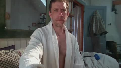 Snapshot of versatilexswede chatting on 05.30.26 John online show from 05.30.26