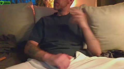 Snapshot of versatilexswede chatting on 07.01.26 John online show from 07.01.26