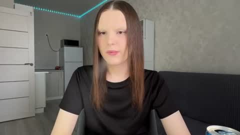 Snapshot of vertuliana chatting on 07.18.26 Karina followed me bb online show from 07.18.26