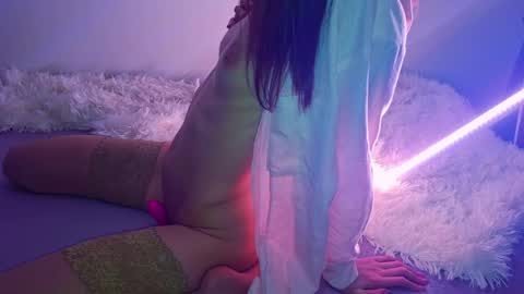 very_satrange_things online show from 05.20.26