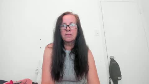 verysassypeachgoddess online show from 05.26.26