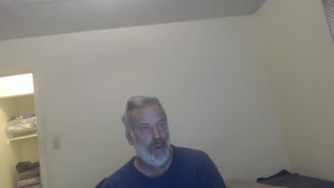 Snapshot of veryveryhairmanindenver chatting on 12.22.24 hairy man online show from 12.22.24