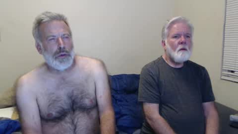 Snapshot of veryveryhairmanindenver chatting on 12.23.24 hairy man online show from 12.23.24