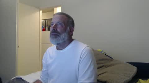 Snapshot of veryveryhairmanindenver chatting on 01.16.25 hairy man online show from 01.16.25