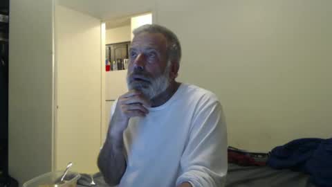 Snapshot of veryveryhairmanindenver chatting on 01.21.25 hairy man online show from 01.21.25