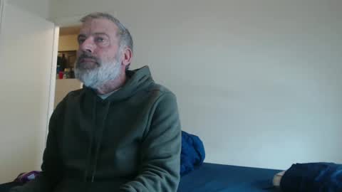 Snapshot of veryveryhairmanindenver chatting on 02.15.25 hairy man online show from 02.15.25