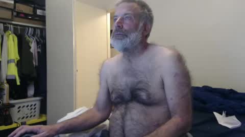 Snapshot of veryveryhairmanindenver chatting on 02.22.25 hairy man online show from 02.22.25