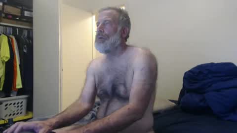 Snapshot of veryveryhairmanindenver chatting on 02.25.25 hairy man online show from 02.25.25