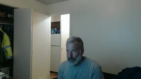 Snapshot of veryveryhairmanindenver chatting on 01.07.26 hairy man online show from 01.07.26