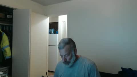 Snapshot of veryveryhairmanindenver chatting on 01.08.26 hairy man online show from 01.08.26