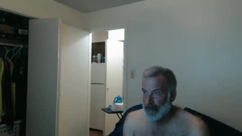 Snapshot of veryveryhairmanindenver chatting on 02.15.26 hairy man online show from 02.15.26