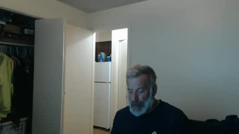 Snapshot of veryveryhairmanindenver chatting on 02.24.26 hairy man online show from 02.24.26