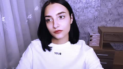 Snapshot of veryveryshygirl chatting on 01.09.25 Ana online show from 01.09.25