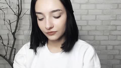 Snapshot of veryveryshygirl chatting on 01.21.25 Ana online show from 01.21.25