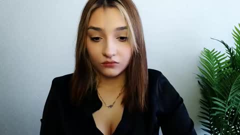 Snapshot of veryveryshygirl chatting on 02.26.26 Ana online show from 02.26.26