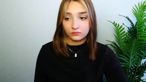 Snapshot of veryveryshygirl chatting on 03.03.26 Ana online show from 03.03.26