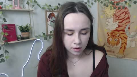 Snapshot of veryveryvery_shy chatting on 04.21.26 veryveryvery_shy online show from 04.21.26
