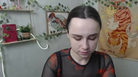 Snapshot of veryveryvery_shy chatting on 04.23.26 veryveryvery_shy online show from 04.23.26