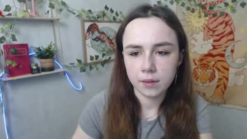 Snapshot of veryveryvery_shy chatting on 04.26.26 veryveryvery_shy online show from 04.26.26