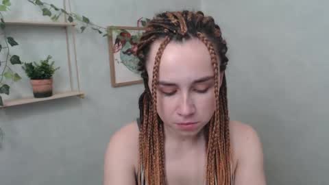 Snapshot of veryveryvery_shy chatting on 05.12.26 veryveryvery_shy online show from 05.12.26
