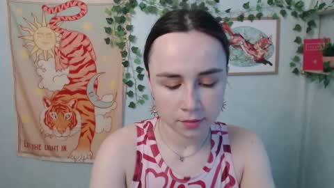 Snapshot of veryveryvery_shy chatting on 05.22.26 veryveryvery_shy online show from 05.22.26