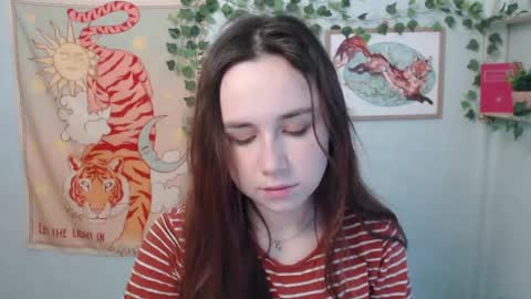 Snapshot of veryveryvery_shy chatting on 05.29.26 veryveryvery_shy online show from 05.29.26