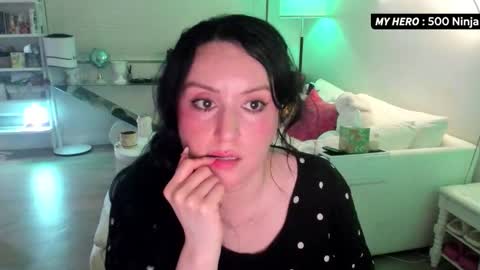 vesafine online show from 10.18.25