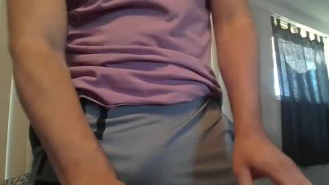 Snapshot of vesturelove chatting on 10.12.25 vesturelove online show from 10.12.25