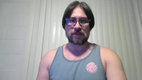 Snapshot of vesturelove chatting on 10.17.25 vesturelove online show from 10.17.25